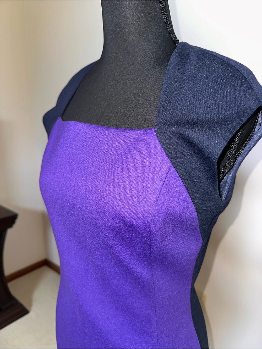 Tahari Purple and Navy Sleeveless Midi Dress